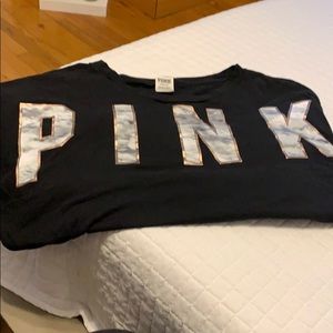 🧘🏽‍♀️PINK VS Oversized Crop Lg Sleeve SzL🧘🏽‍♀️